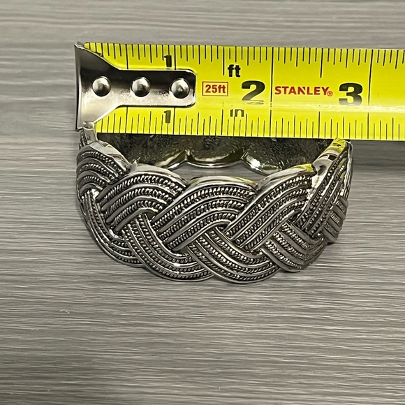 NWT Bijoux Turner Silver Hinged Bangle Bracelet with Braid Design - Picture 6 of 6